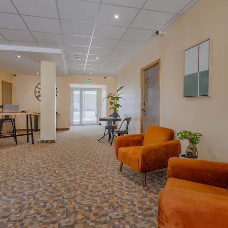 Hotel De La Tour المظهر الخارجي الصورة