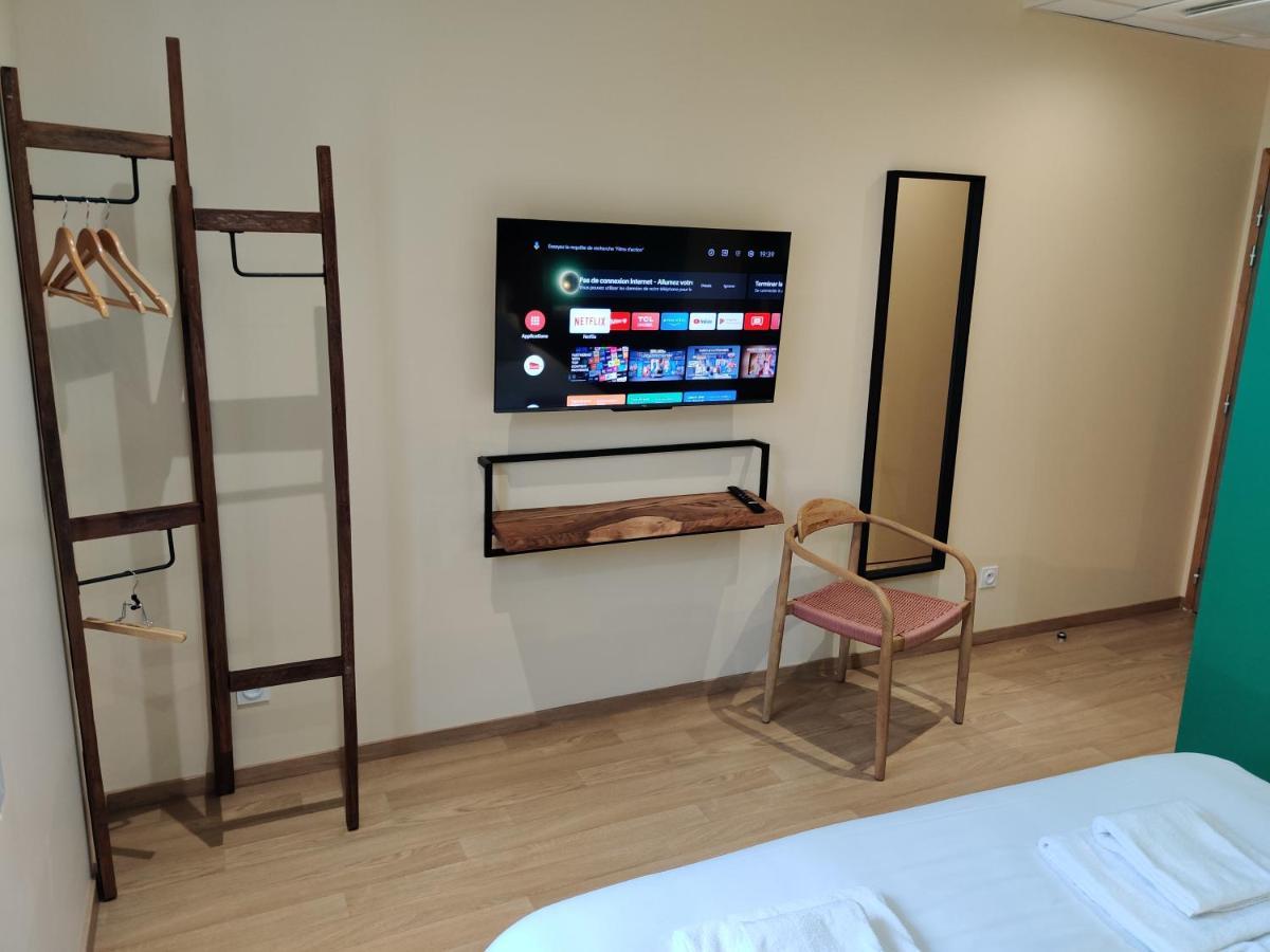 Hotel De La Tour المظهر الخارجي الصورة